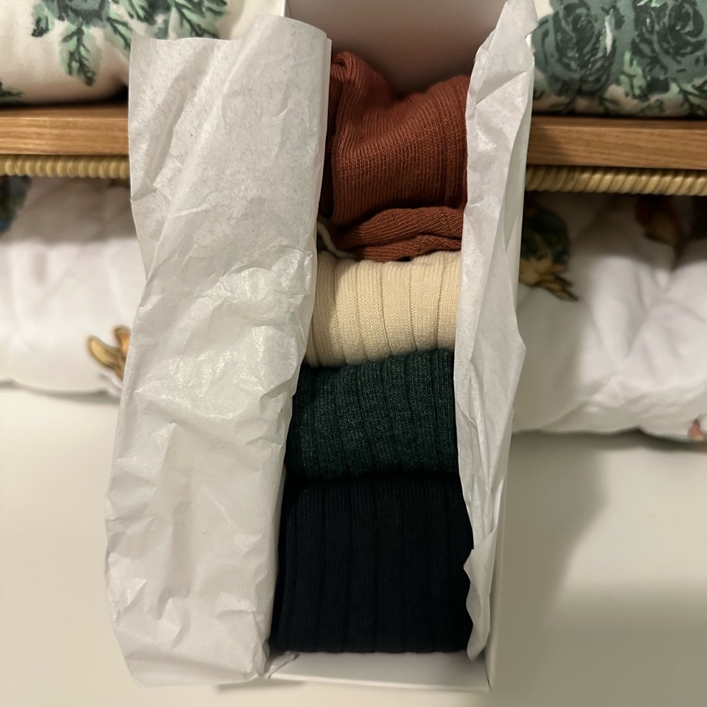 H&M baby socks 4 pack- new in box-never worn